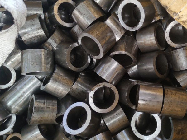 嘉祥无缝钢管切割